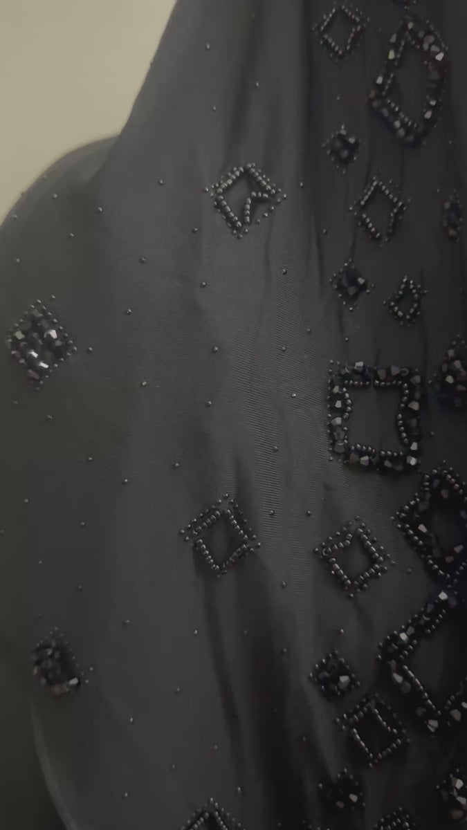 Luxury Handmade Crystal Scarf – Elegant Embellished Statement Shawl black 